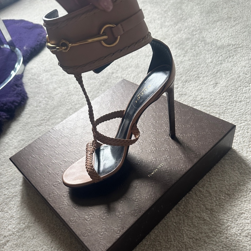 gucci horsebit heels - Picture 6 of 6